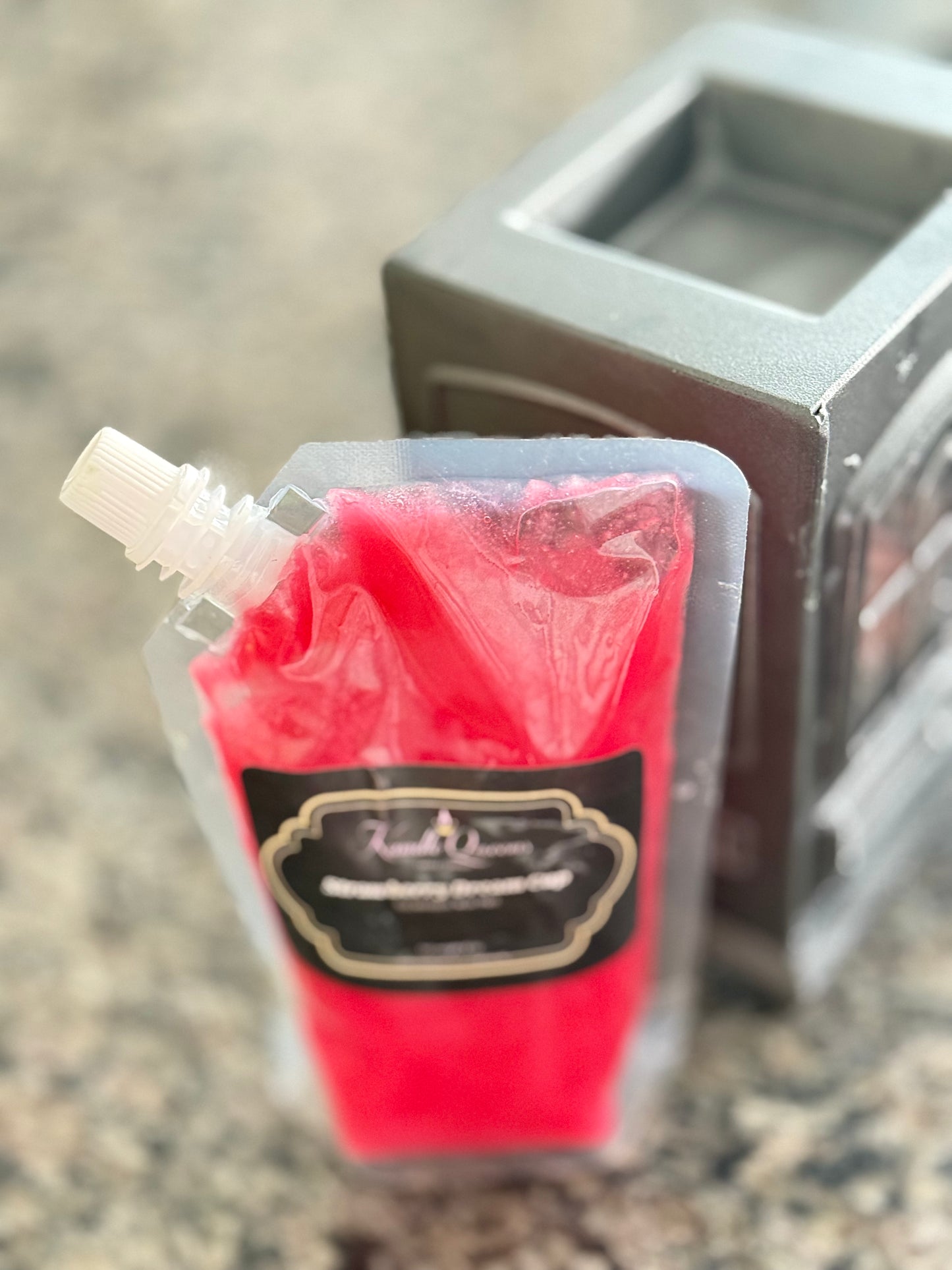 Strawberry Dream Cup Squeezable Wax Melts